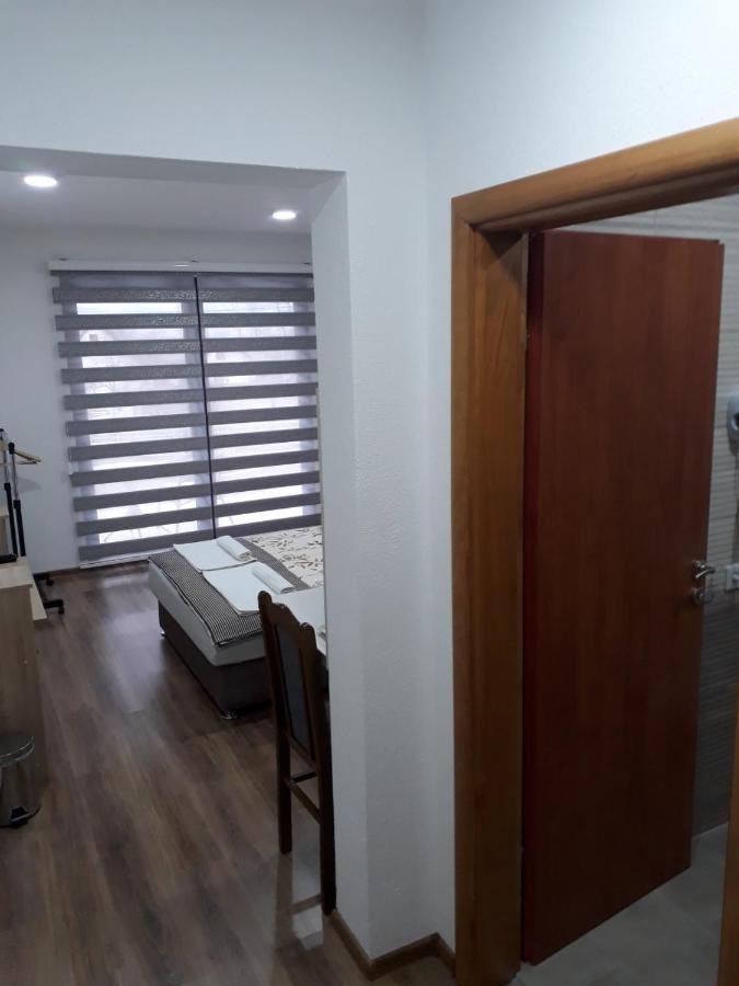 Apartments Karic Aerodrom Tuzla Dubrave Gornje Kültér fotó