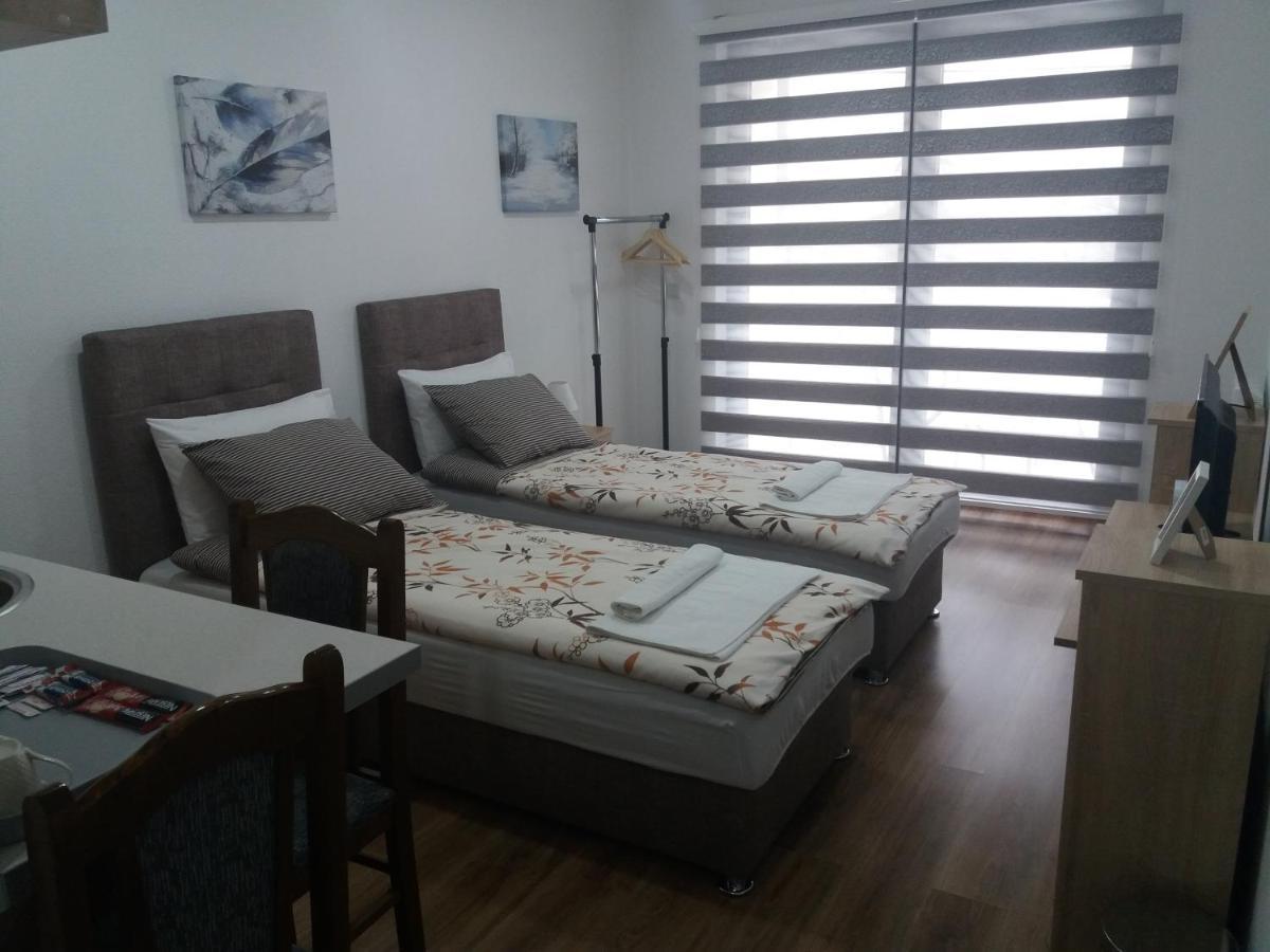 Apartments Karic Aerodrom Tuzla Dubrave Gornje Kültér fotó