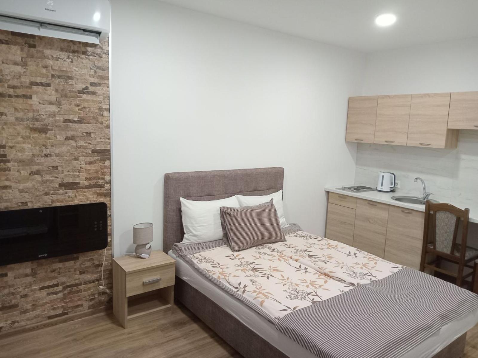 Apartments Karic Aerodrom Tuzla Dubrave Gornje Kültér fotó