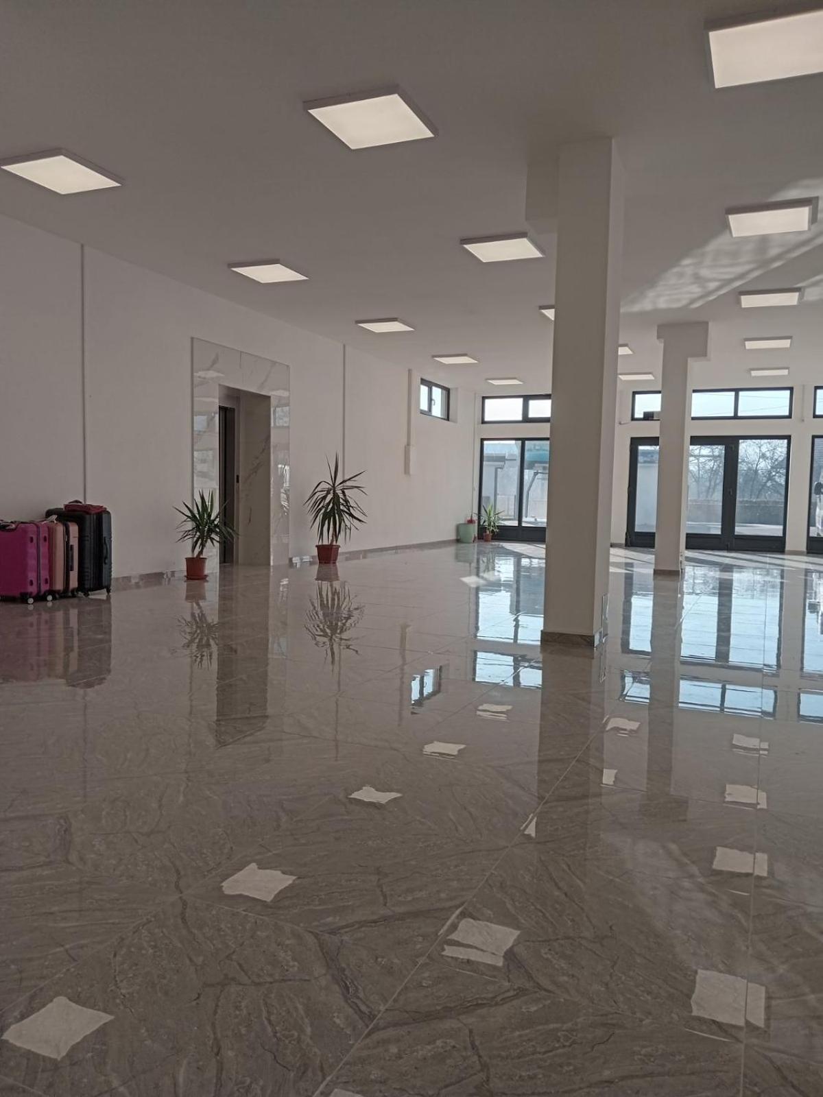 Apartments Karic Aerodrom Tuzla Dubrave Gornje Kültér fotó