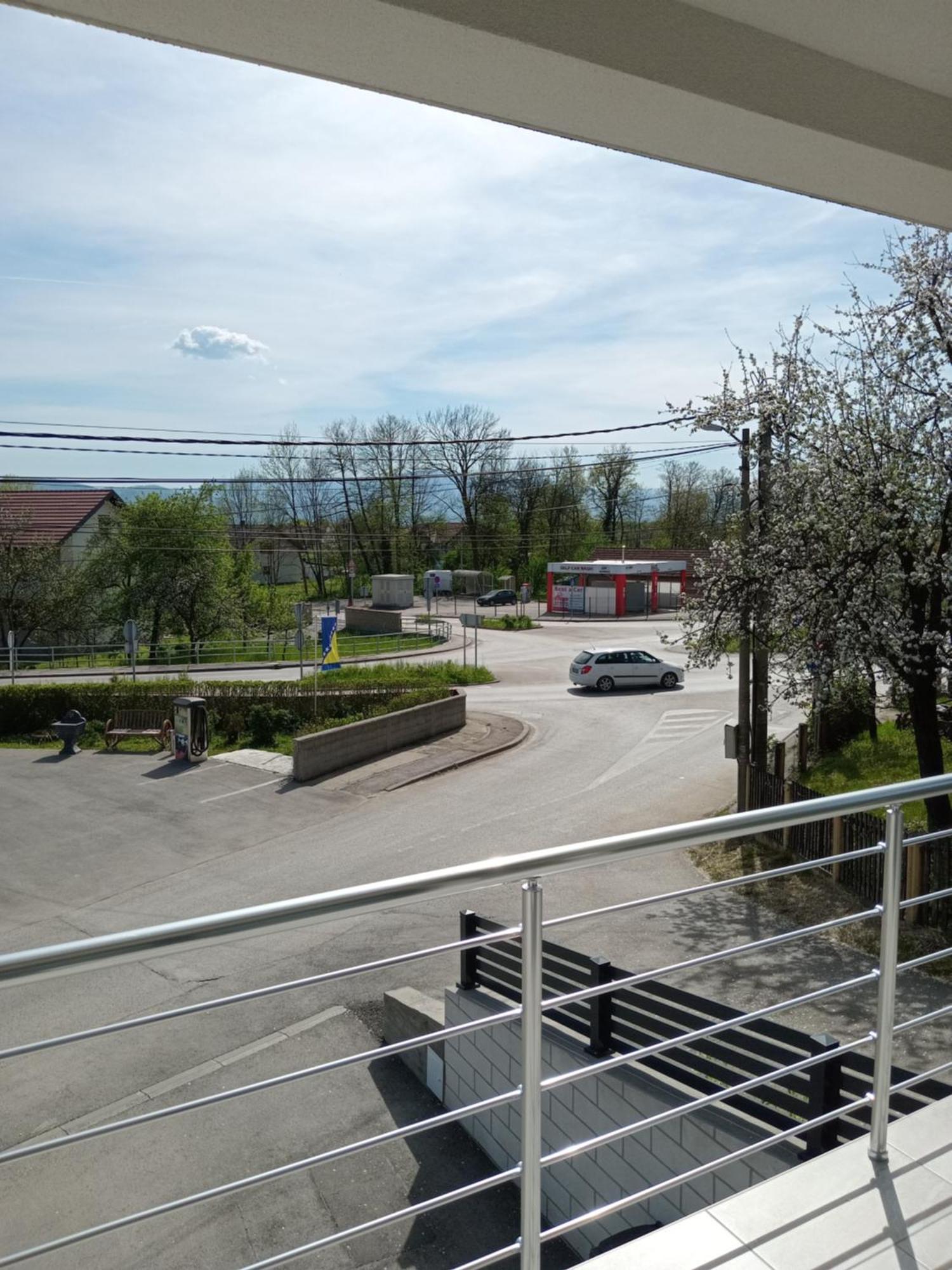 Apartments Karic Aerodrom Tuzla Dubrave Gornje Kültér fotó
